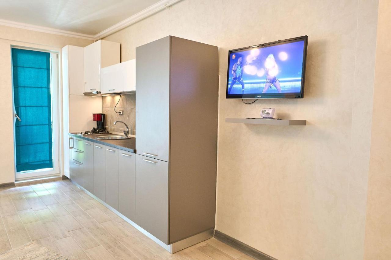 Moonlight Studio - Spa N Pools Beach Resort Mamaia Exterior foto